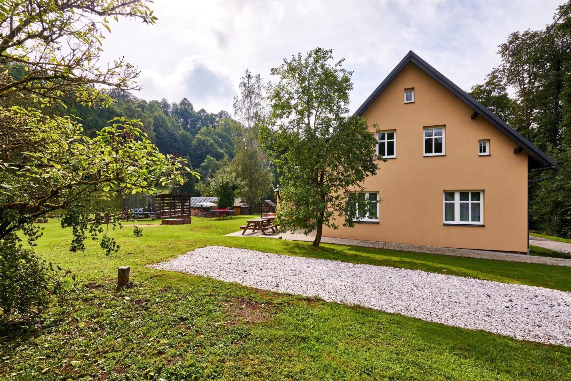 Apartmany Rudnik Bolkov エクステリア 写真