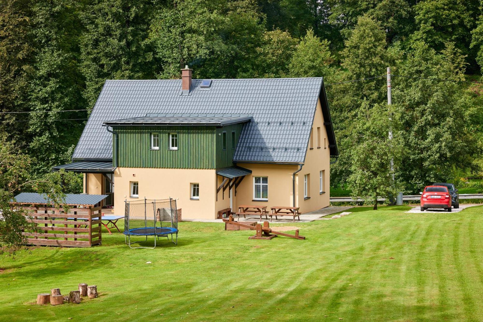 Apartmany Rudnik Bolkov エクステリア 写真